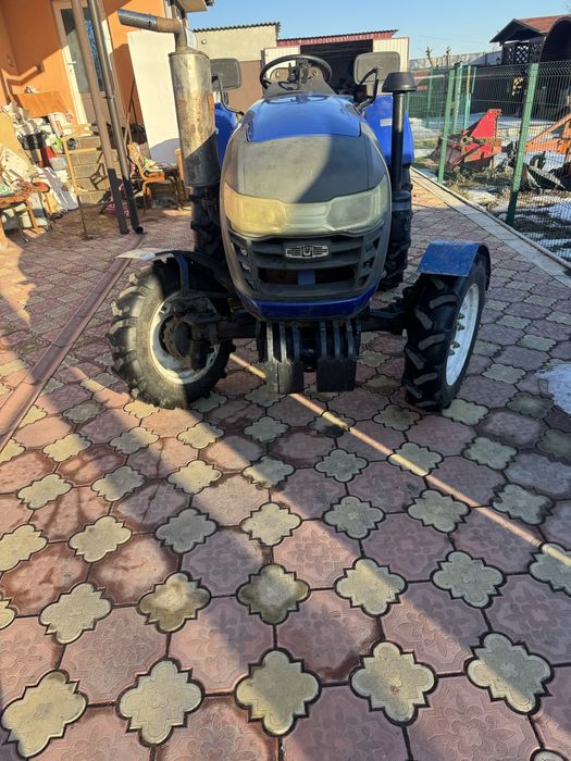 Продам трактор і комплектуючі до нього