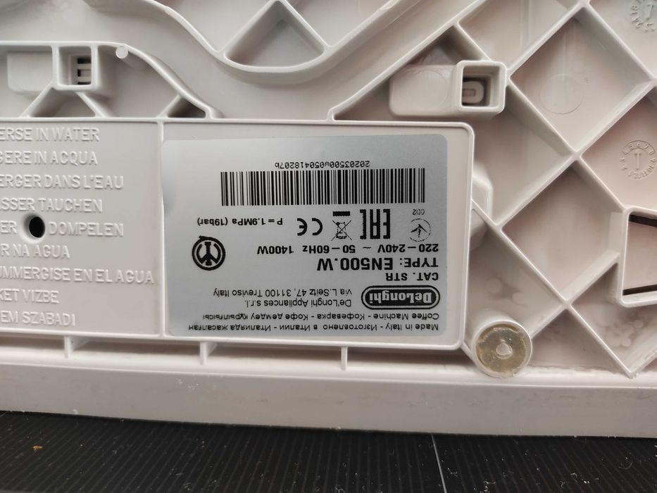 Máquina Nespresso delonghi lattissima EN500W