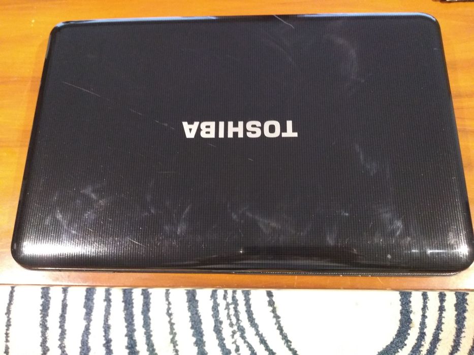 Computador portátil Toshiba C855D-13G para venda de peças64738409090307123