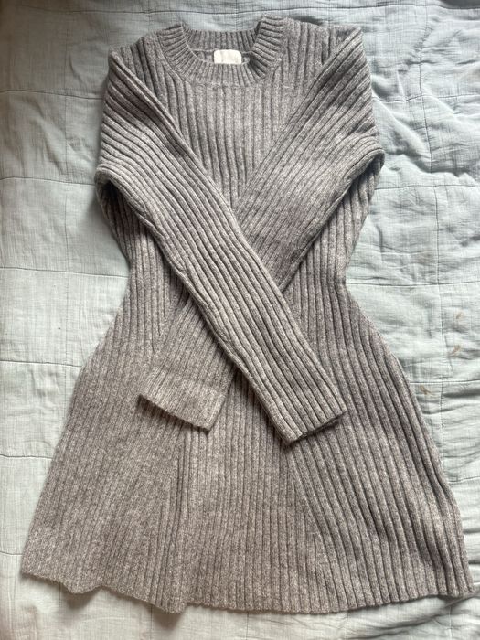 продам теплу сукню H&M