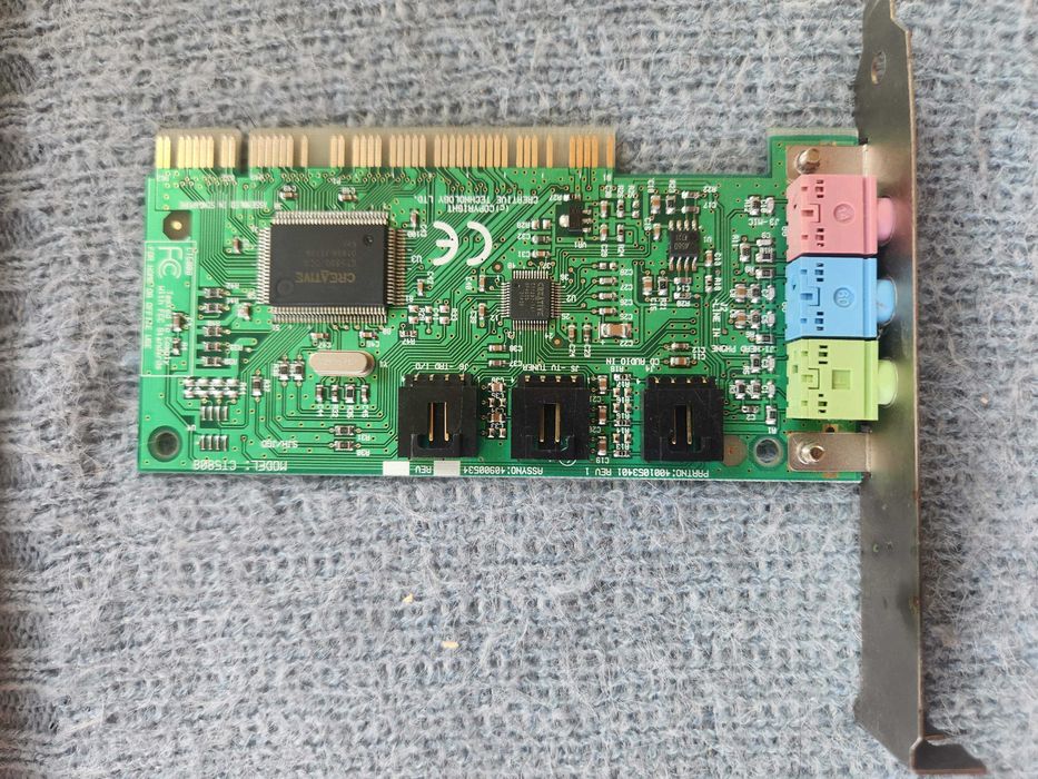 Звуковая карта PCI-e Creative X-Fi Titanium DSP 7.1 оптовыход оптовход SB0880 премиум
