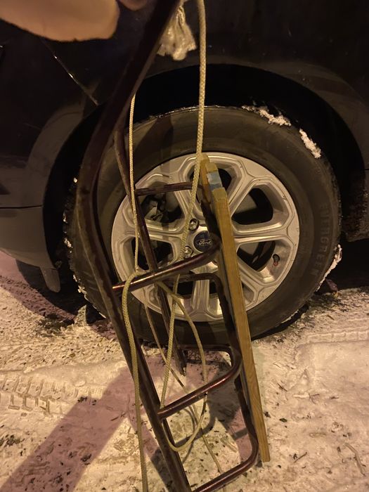 Продам міцні санкі !