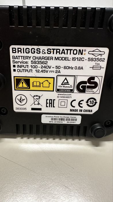 Carregador Briggs & Stratton Novo