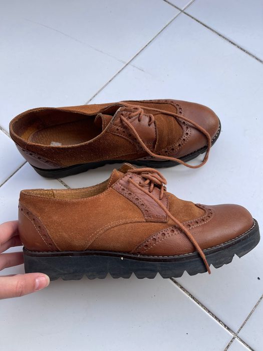 sapatos castanhos nº36