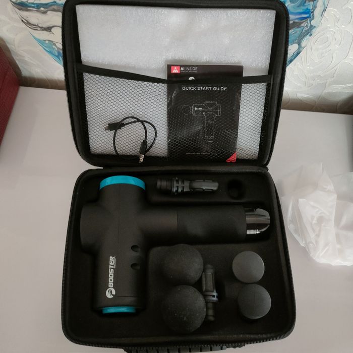 Перкусійний масажер Booster M2