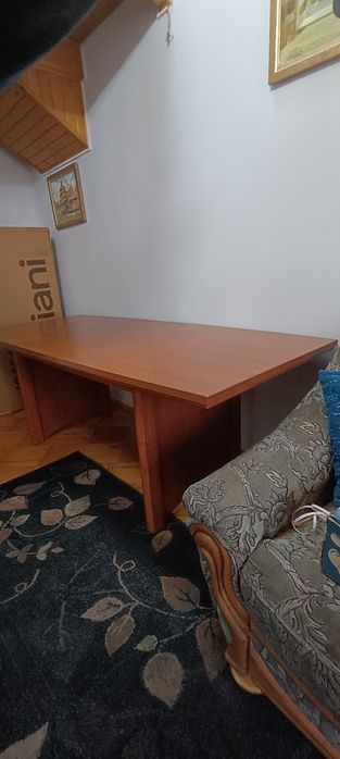 Stół duży solidny