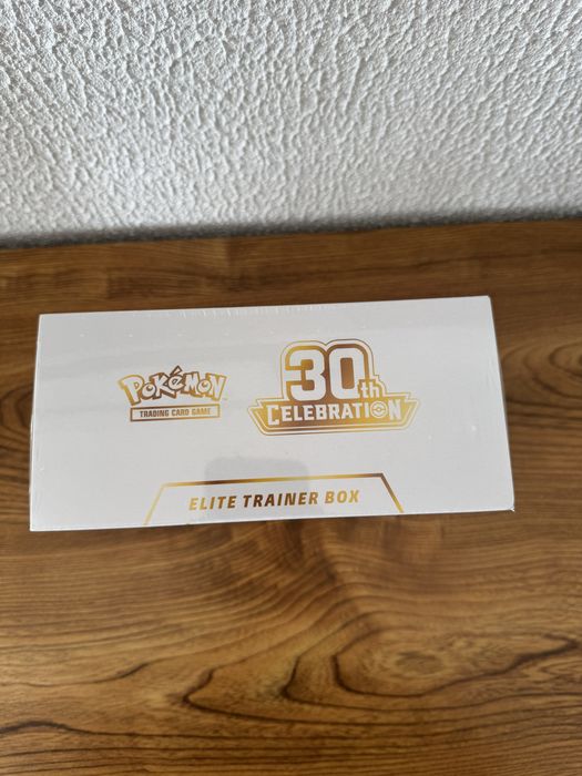 ETB 30 Anos Pokémon