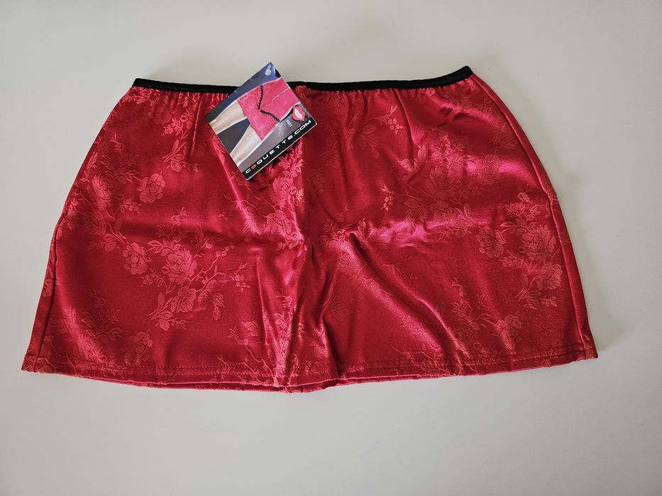 Saia, tam S, Coquette (Nova)