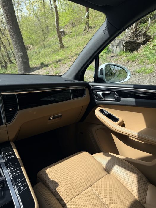 Продаж  Porsche Macan 2018 • 2.0 Turbo