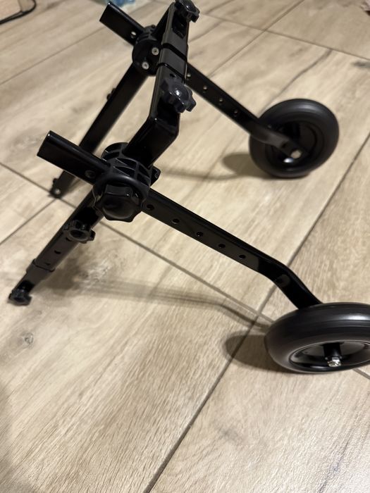 Wózek inwalidzki dla psów na tylne nogi