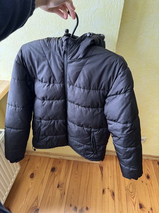 Продам курточку H&M Divided