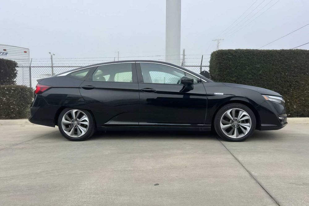 Honda Clarity      2020
