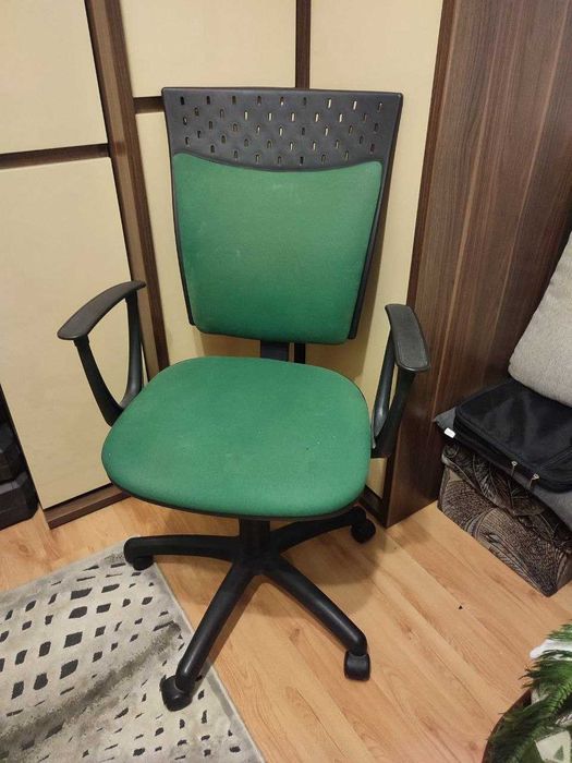 Kszesło biurowe