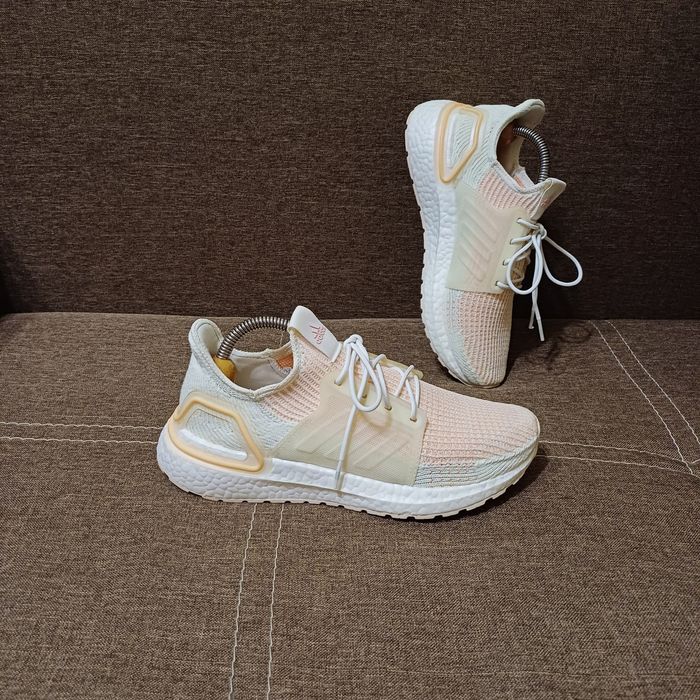 р38 Adidas UltraBoost Беговые кроссовки wmns
