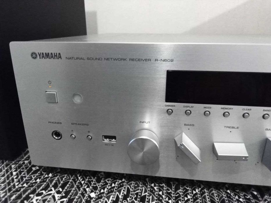 Zestaw amplituner Yamaha r-n 602 + glosniki Bowers&Wilkins 606 S2