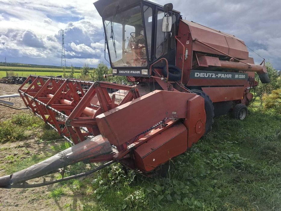 Kombajn zbożowy DEUTZ-FAHR 1320