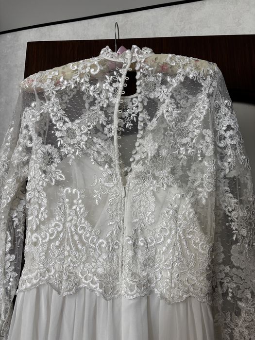 Весільна сукня, плаття