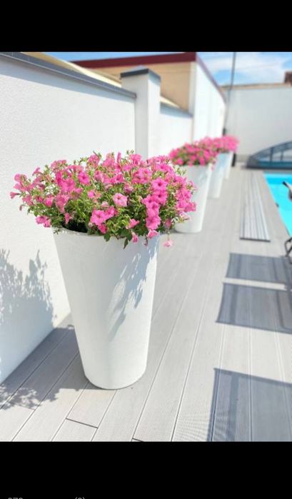 Кашпо бетонное. 300х900х360 мм. Для улицы, сада, офиса.