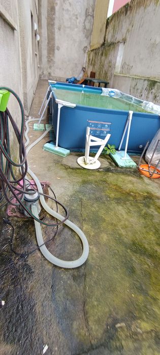 Piscina 200 x 300 x 75 cm  80€