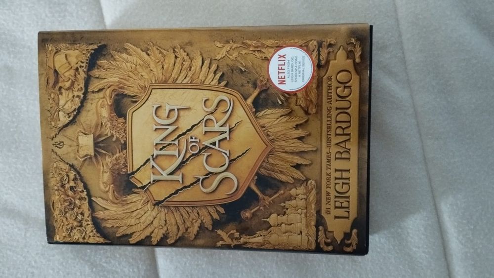 "king of scars" de Leigh Bardugo em capa dura