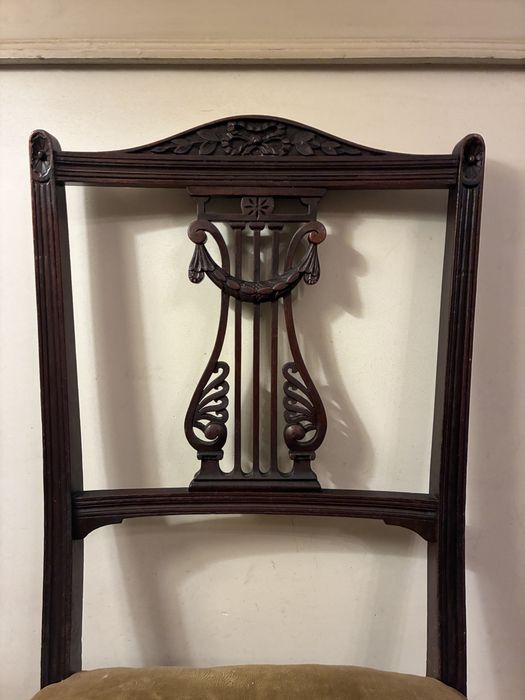 Cadeira Inglesa muito antiga