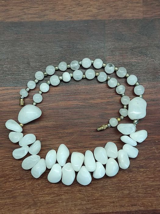 Stary naszyjnik kolia z kamieni naturalnych biały agat vintage