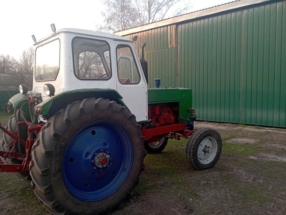 продам трактор  ЮМЗ