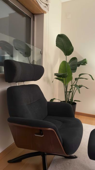 Poltrona com repouso para os pés