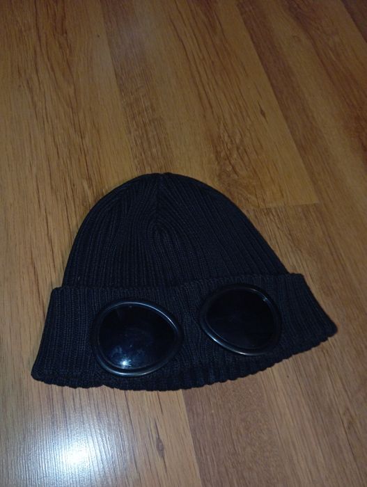 шапка cp company