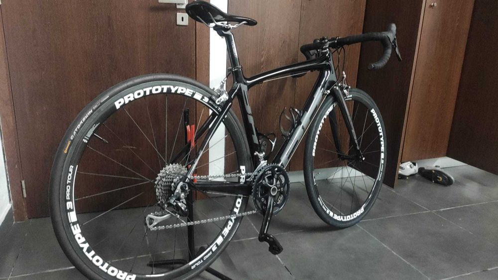 Bicicleta estrada  BH 52" carbono 105