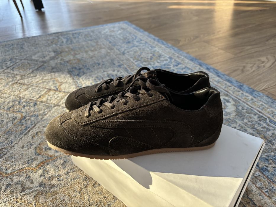 Продам кросівки Cos