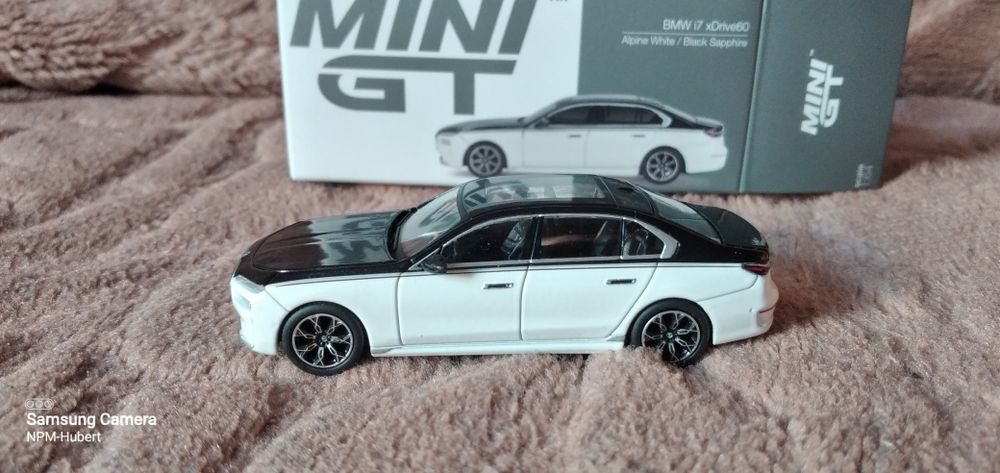 Mini gt 1:64 modele