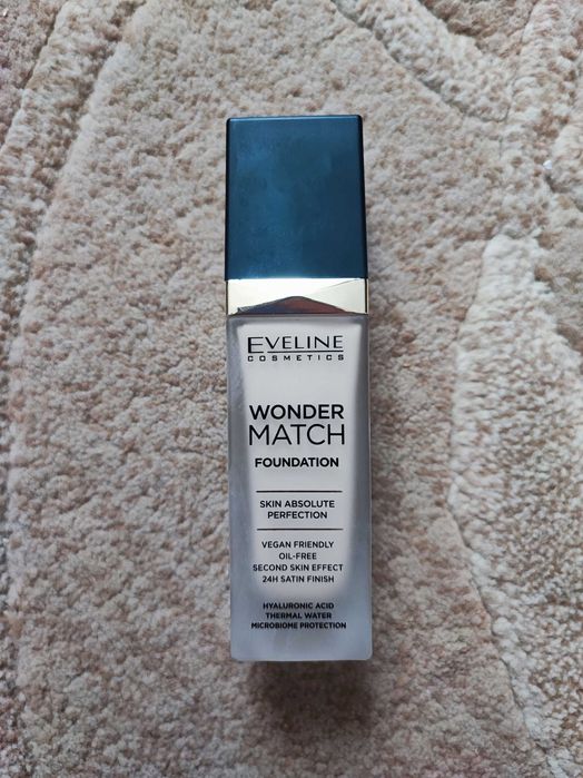 Podkład Wonder Match Eveline Cosmetics