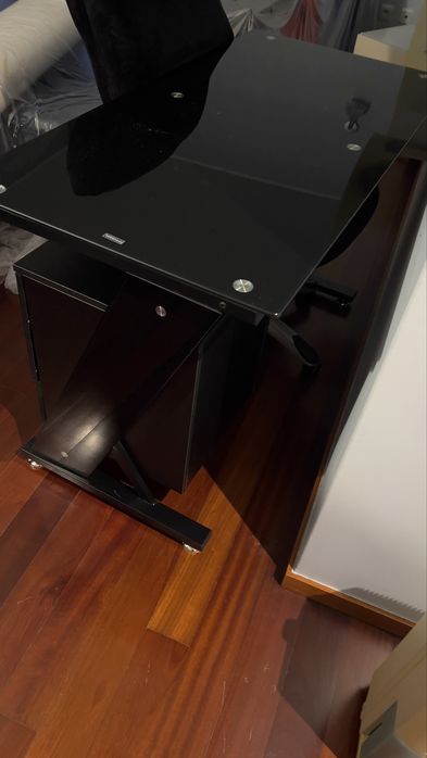 Mesa escritorio em bom estado