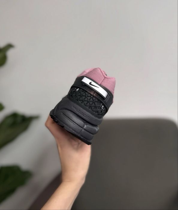 Кросівки жіночі Nike Zoom Vomero Roam Pink ( HQ2181-003 ) Оригінал!