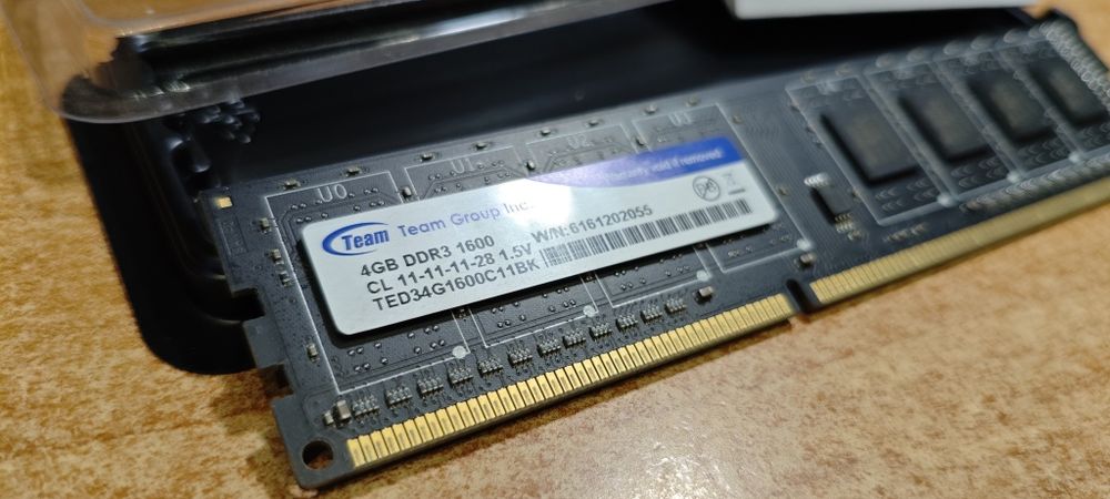 Модуль памяти Team DDR3 4GB 1600MHz Elite, в оригинальной упаковке.