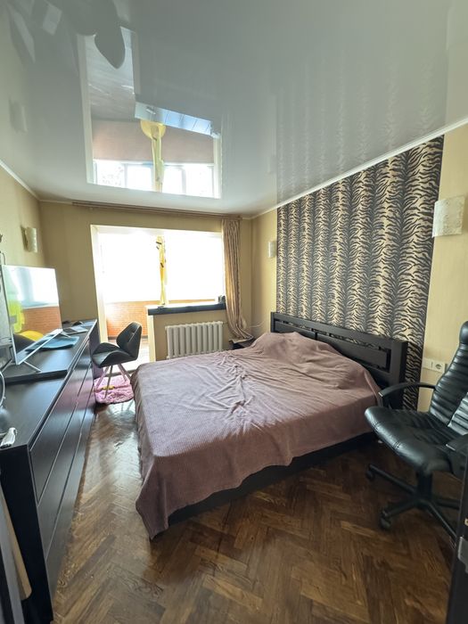 3х комнатная квартира 2/9 Таврический