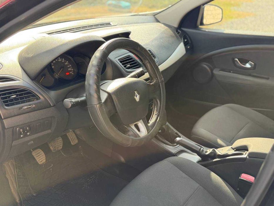 Renault Megane 3, 2011, 1.6 газ/бензин (обмін/кредит)