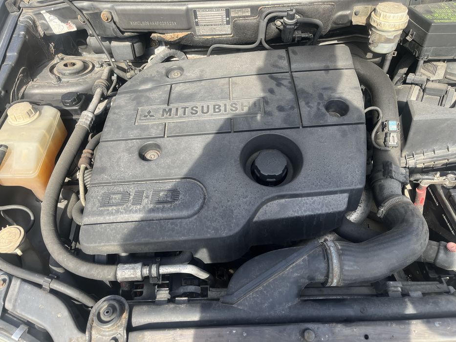 Mitsubishi Spac tar 1.9 D Ano 2001