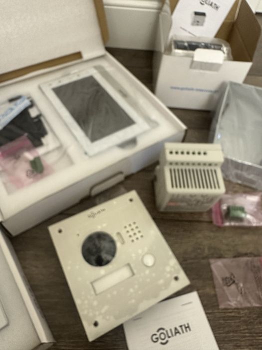 Goliath ip2 wideodomofon dwa monitory