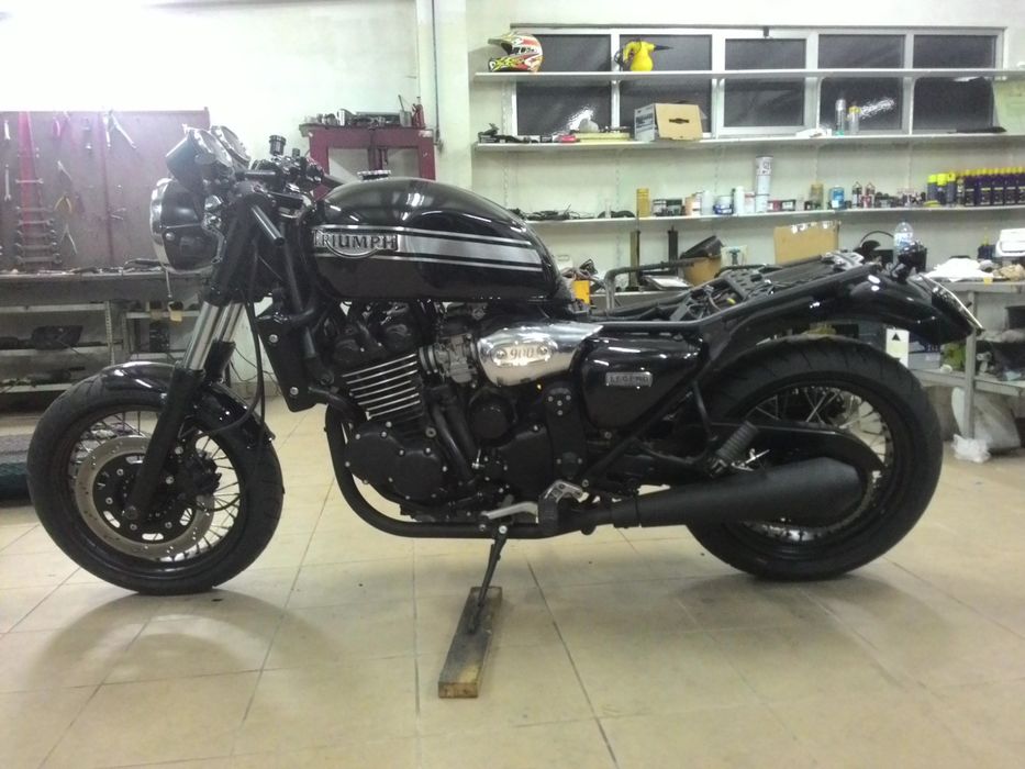 Triumph legend tt 900