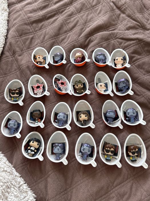 Продам фігурки Stranger Things