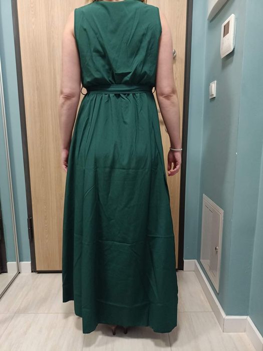 Piękna sukienka butelkowa zieleń