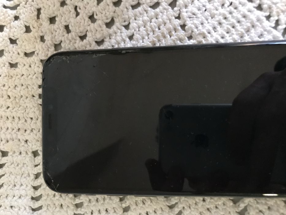 iPhone 11 Pro 256GB - A funcionar - Ecrã partido