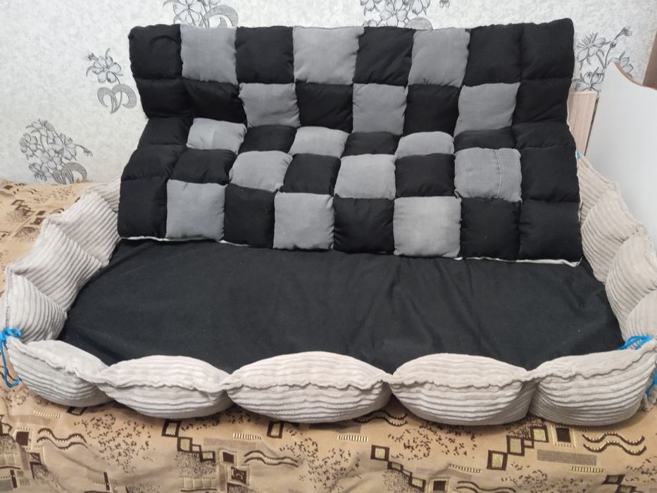 Лежак для великих собак