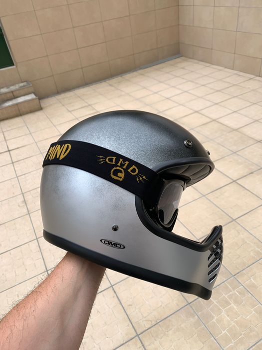 Capacete DMD retro, apenas usado duas vezes