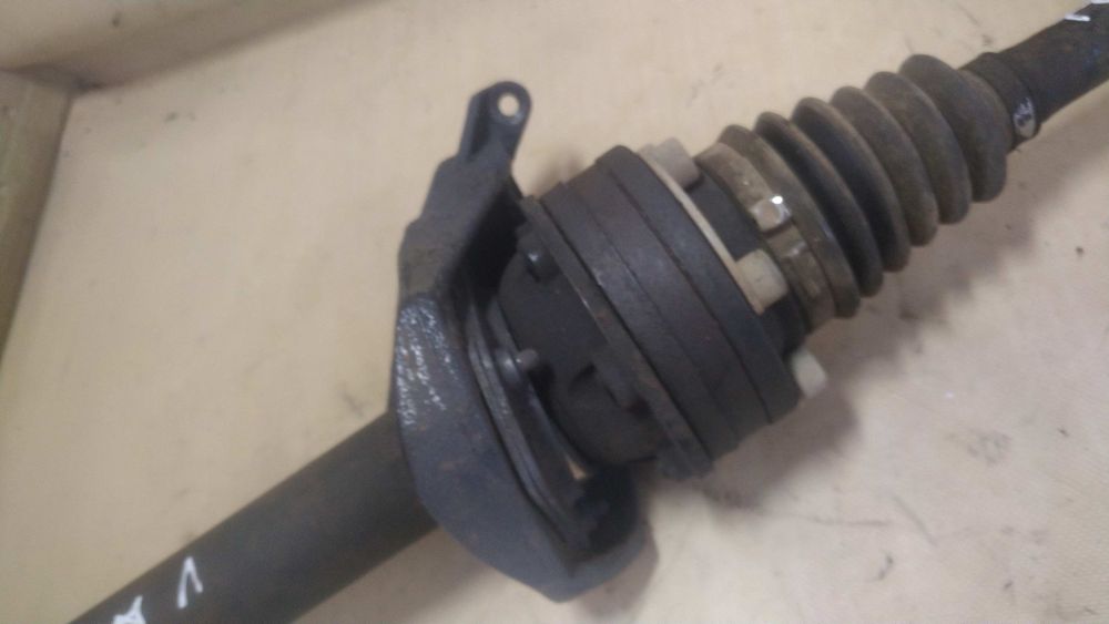 / Touran 1 półoś prawa 2.0 TDI