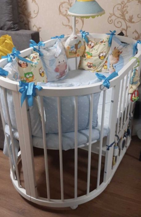 Дитяче ліжечко-трансформер (біле) з магазину «Мамин дім» 
Продаю