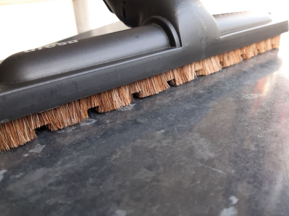 Escova aspirador Ufesa parquet extra suave