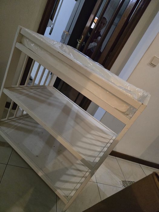 Muda fraldas ikea com trocador NOVO